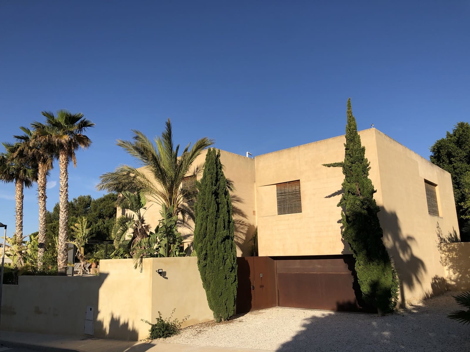 5 soveværelse Lejlighed til leje i Busot - € 3.000 (Ref: 7993403)