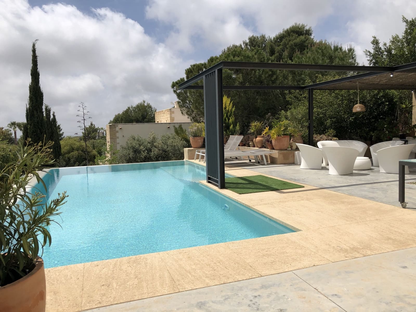 5 soveværelse Lejlighed til leje i Busot - € 3.000 (Ref: 7993403)