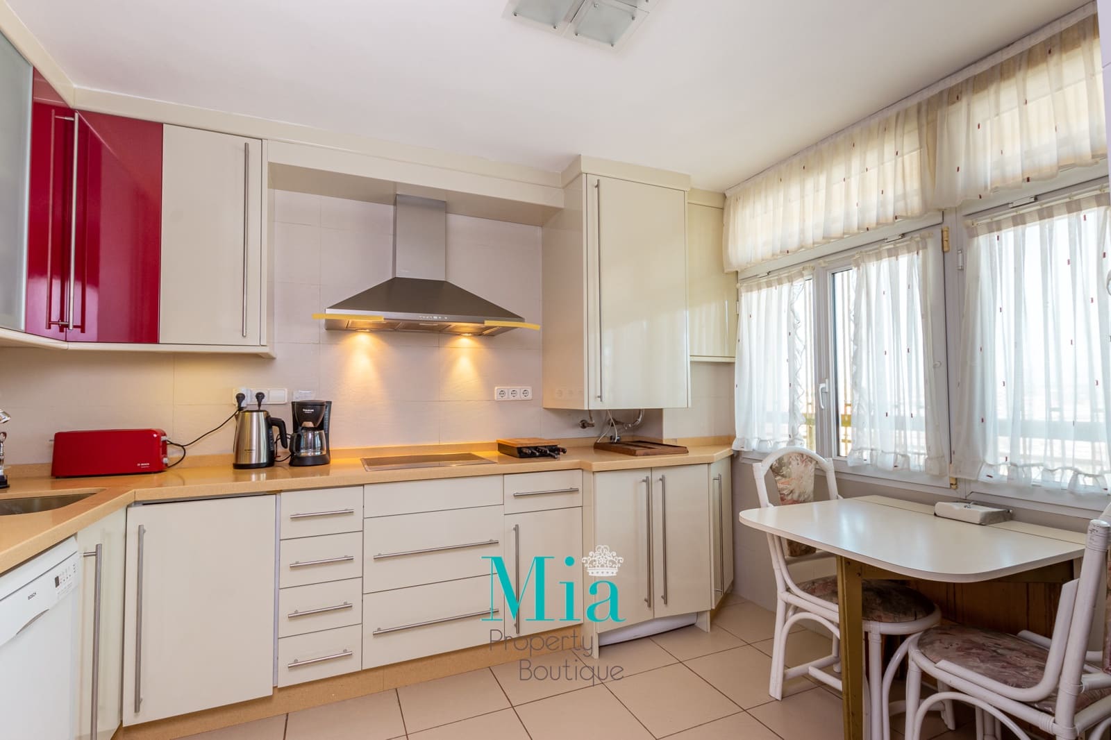 3 soveværelse Lejlighed til leje i Playa de San Juan - € 1.500 (Ref: 7993407)