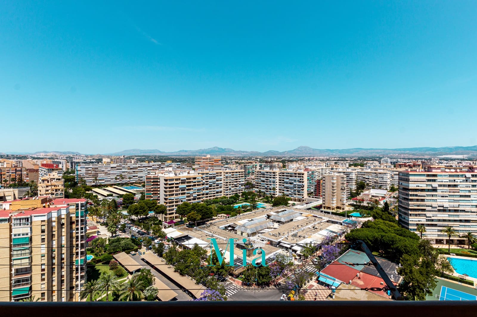 3 soveværelse Lejlighed til leje i Playa de San Juan - € 1.500 (Ref: 7993407)