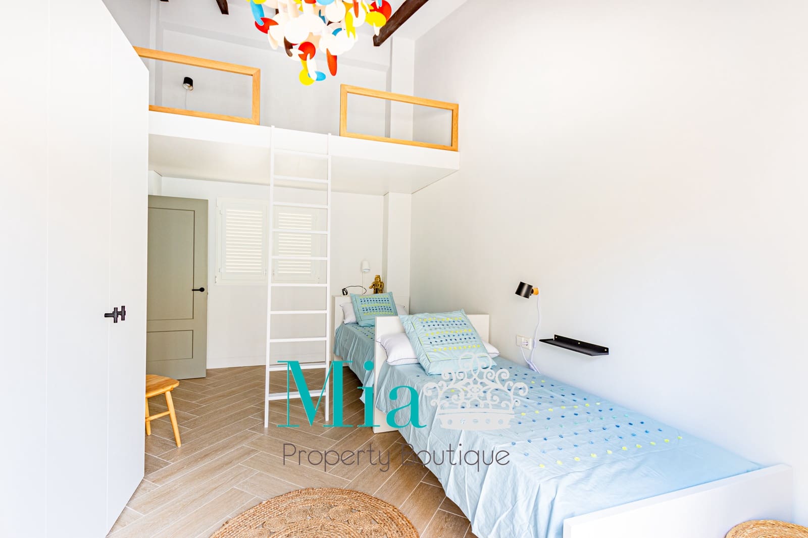 3 soveværelse Penthouse til leje i Alicante by - € 2.800 (Ref: 7993409)