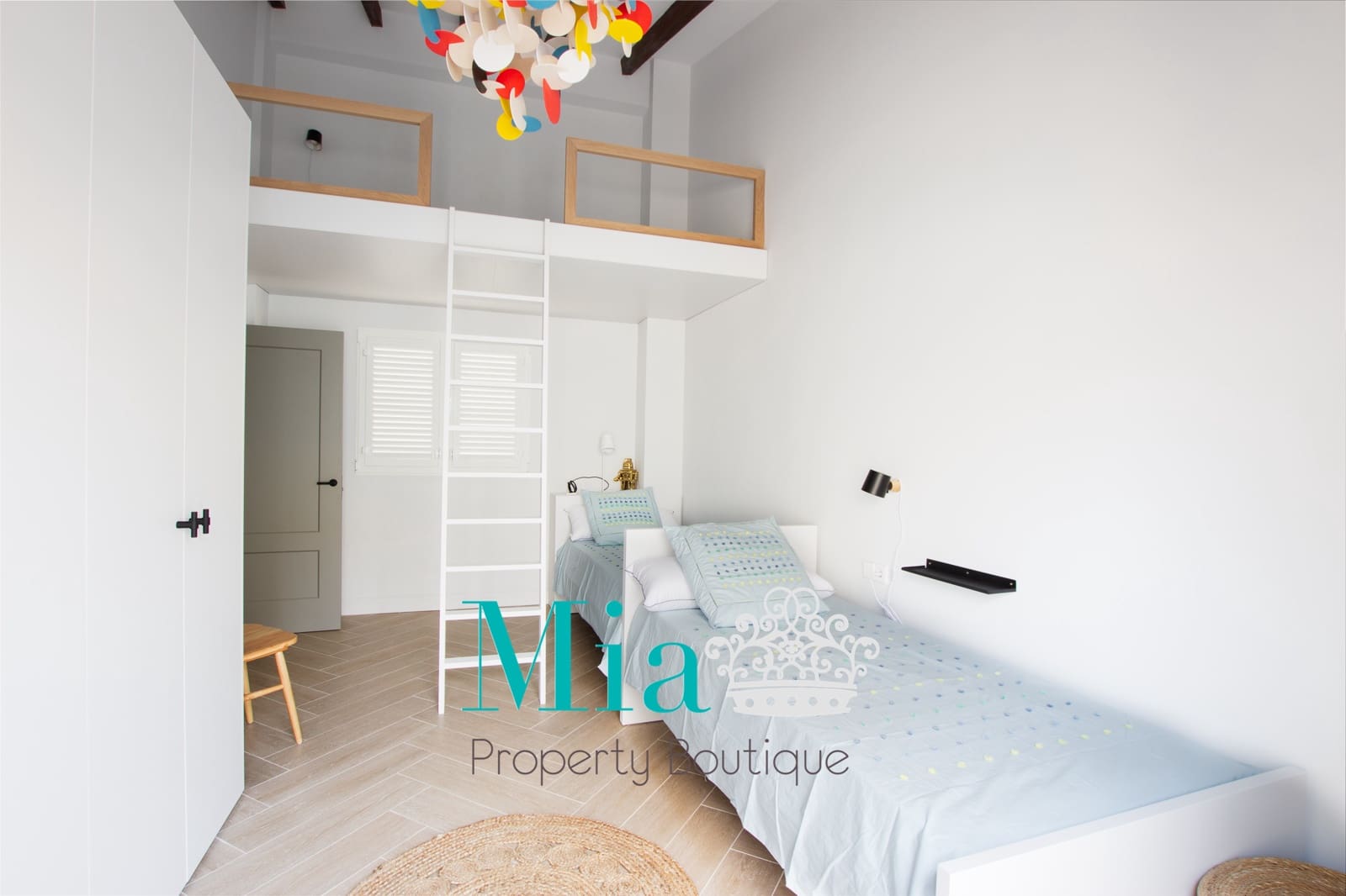 3 soveværelse Penthouse til leje i Alicante by - € 2.800 (Ref: 7993409)