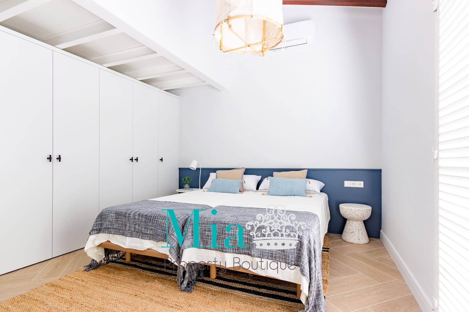 3 soveværelse Penthouse til leje i Alicante by - € 2.800 (Ref: 7993409)