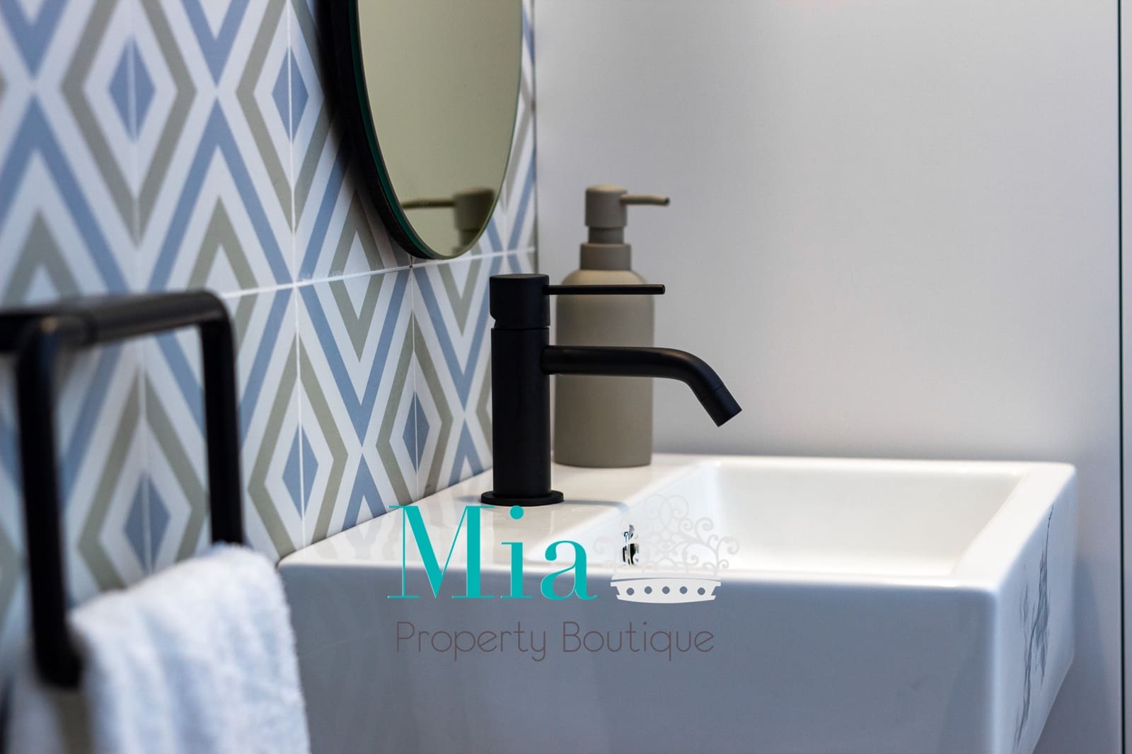 3 soveværelse Penthouse til leje i Alicante by - € 2.800 (Ref: 7993409)