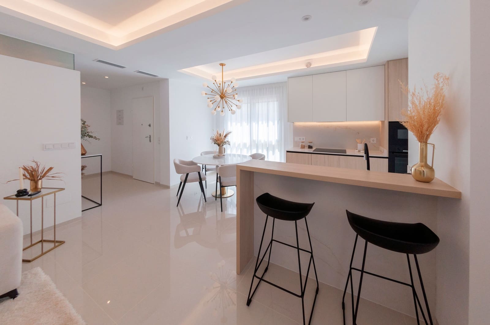 2 bedroom Apartment for sale in Ciudad Quesada with garage - € 302,500 (Ref: 7993418)