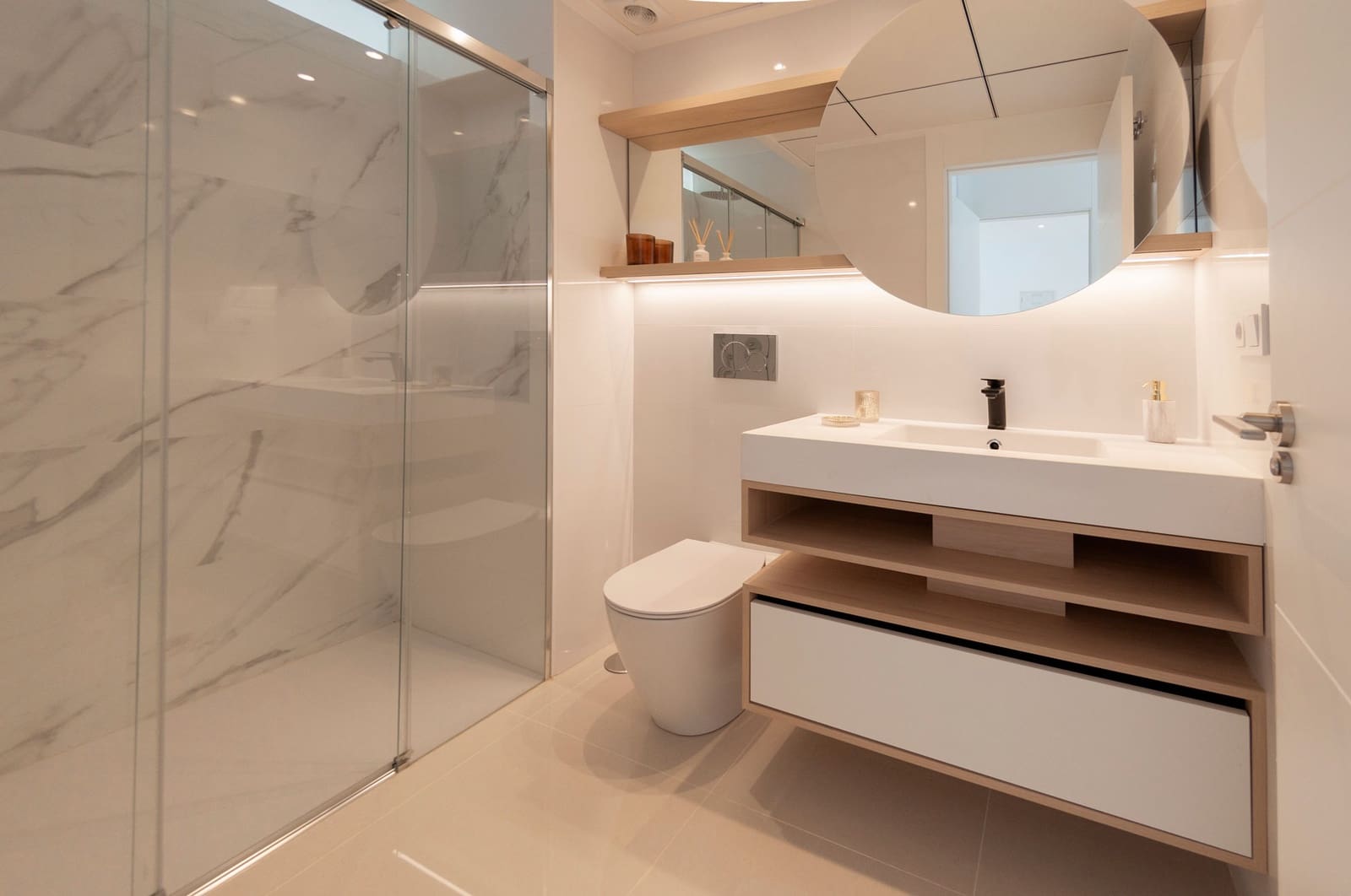 2 bedroom Apartment for sale in Ciudad Quesada with garage - € 302,500 (Ref: 7993418)