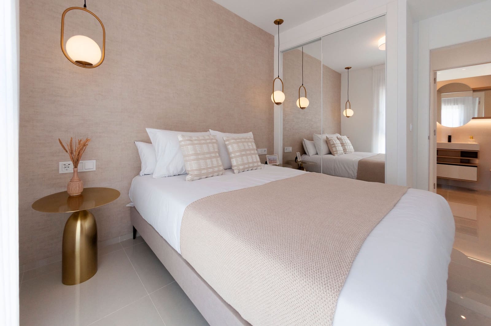 2 bedroom Apartment for sale in Ciudad Quesada with garage - € 302,500 (Ref: 7993418)