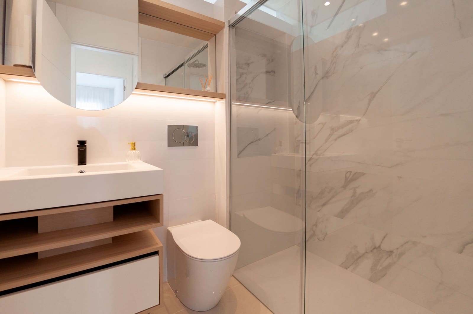 2 bedroom Apartment for sale in Ciudad Quesada with garage - € 302,500 (Ref: 7993418)