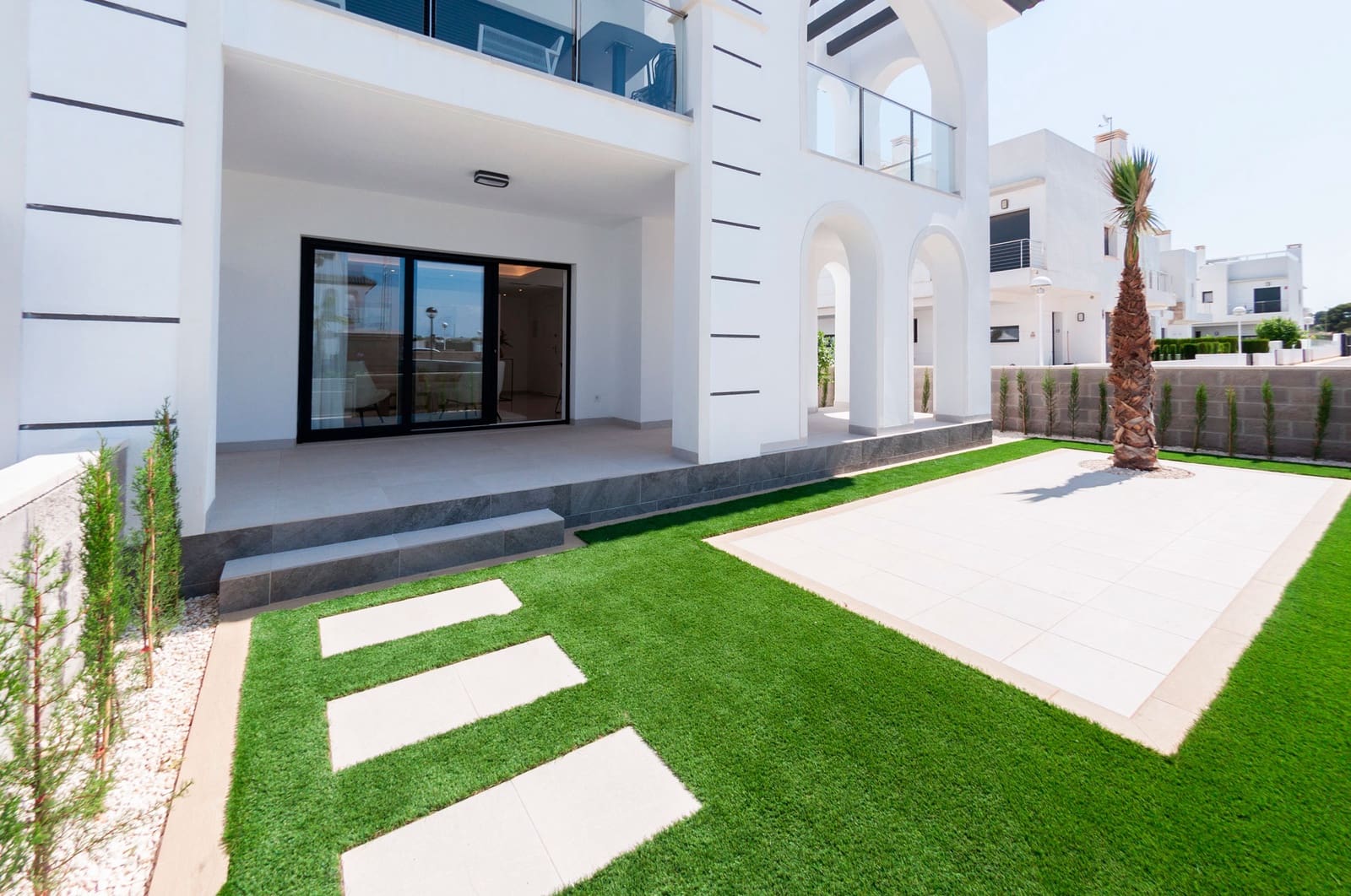 2 bedroom Apartment for sale in Ciudad Quesada with garage - € 302,500 (Ref: 7993418)