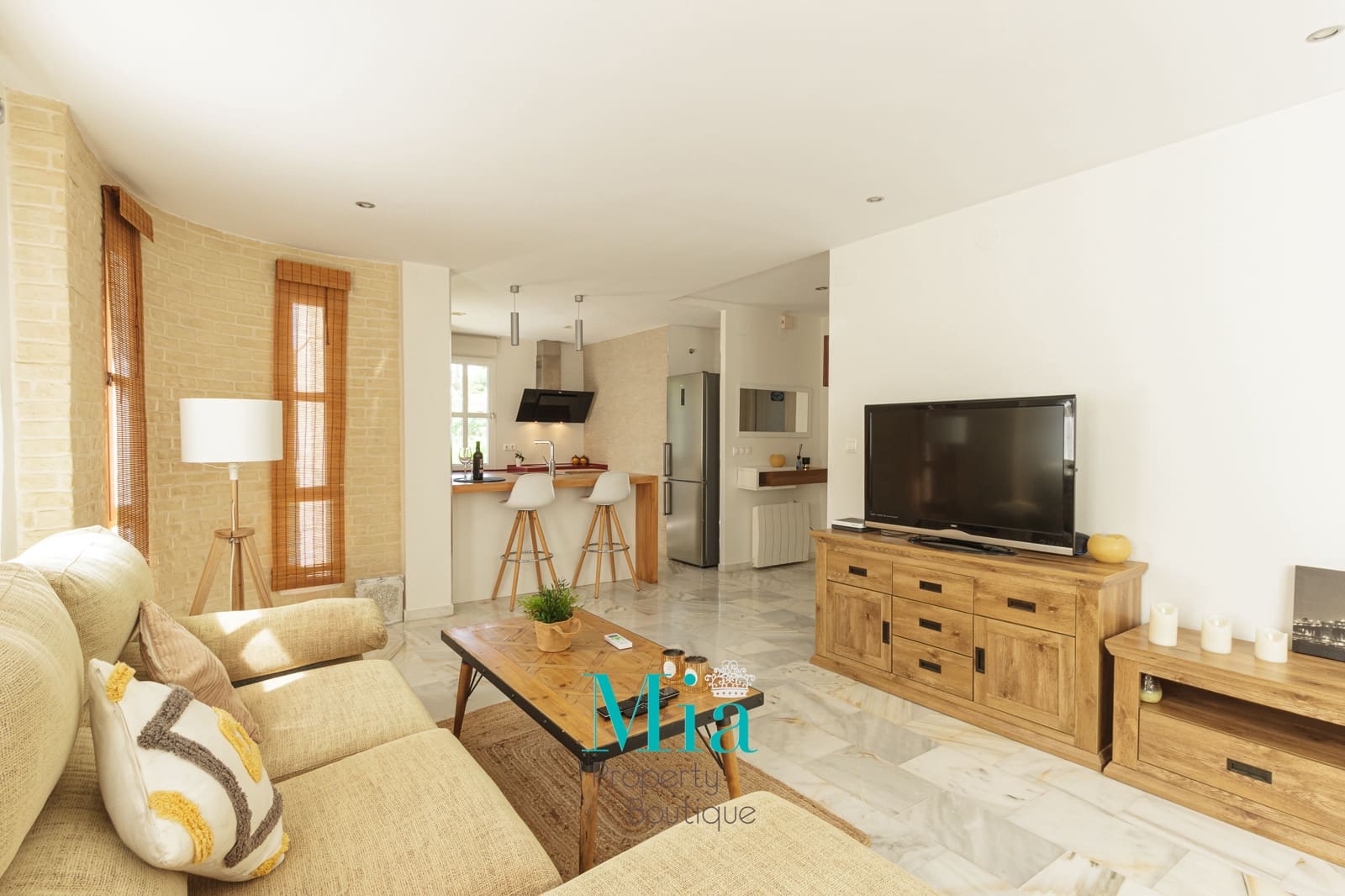 Apartamento de 2 habitaciones en Alicante / Alacant ciudad en alquiler con piscina - 1.200 € (Ref: 7993426)