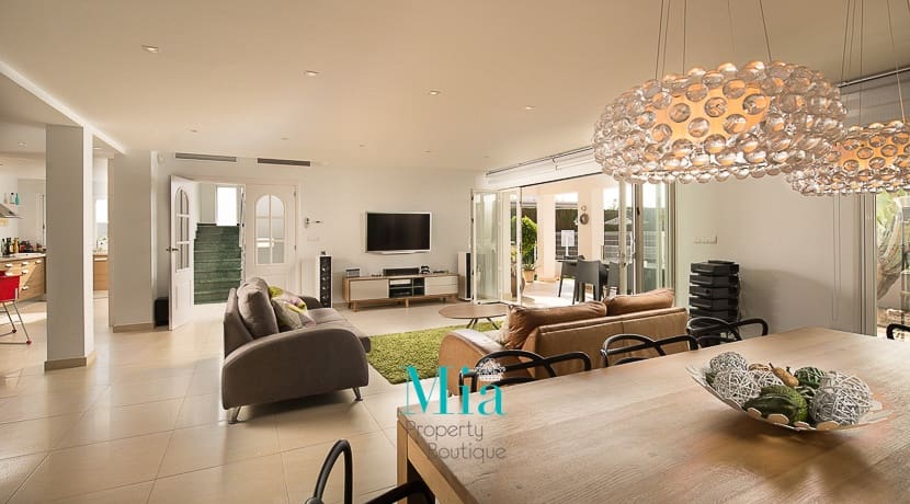 5 bedroom Bungalow for sale in El Campello with pool - € 575,000 (Ref: 7993429)