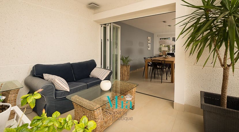 5 bedroom Bungalow for sale in El Campello with pool - € 575,000 (Ref: 7993429)