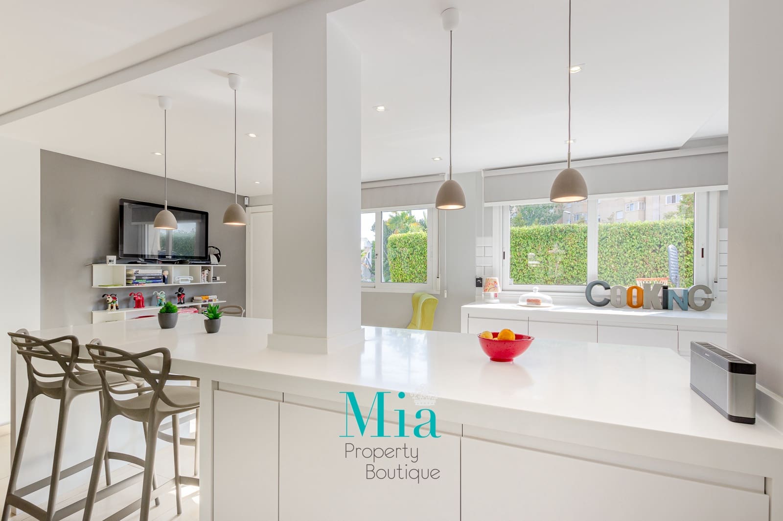 5 bedroom Bungalow for sale in El Campello with pool - € 575,000 (Ref: 7993429)