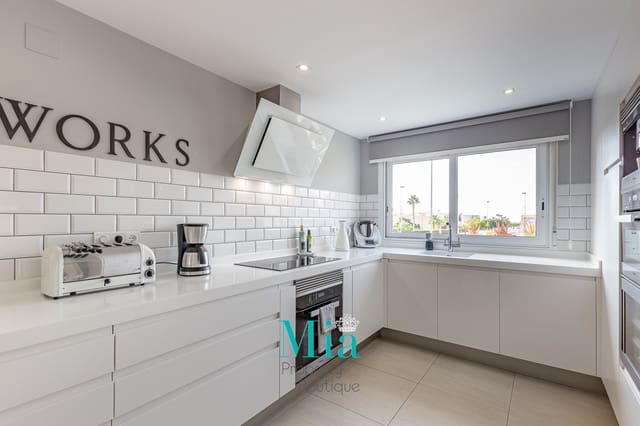 5 bedroom Bungalow for sale in El Campello with pool - € 575,000 (Ref: 7993429)