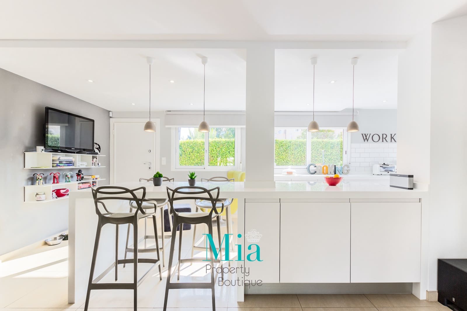 5 bedroom Bungalow for sale in El Campello with pool - € 575,000 (Ref: 7993429)