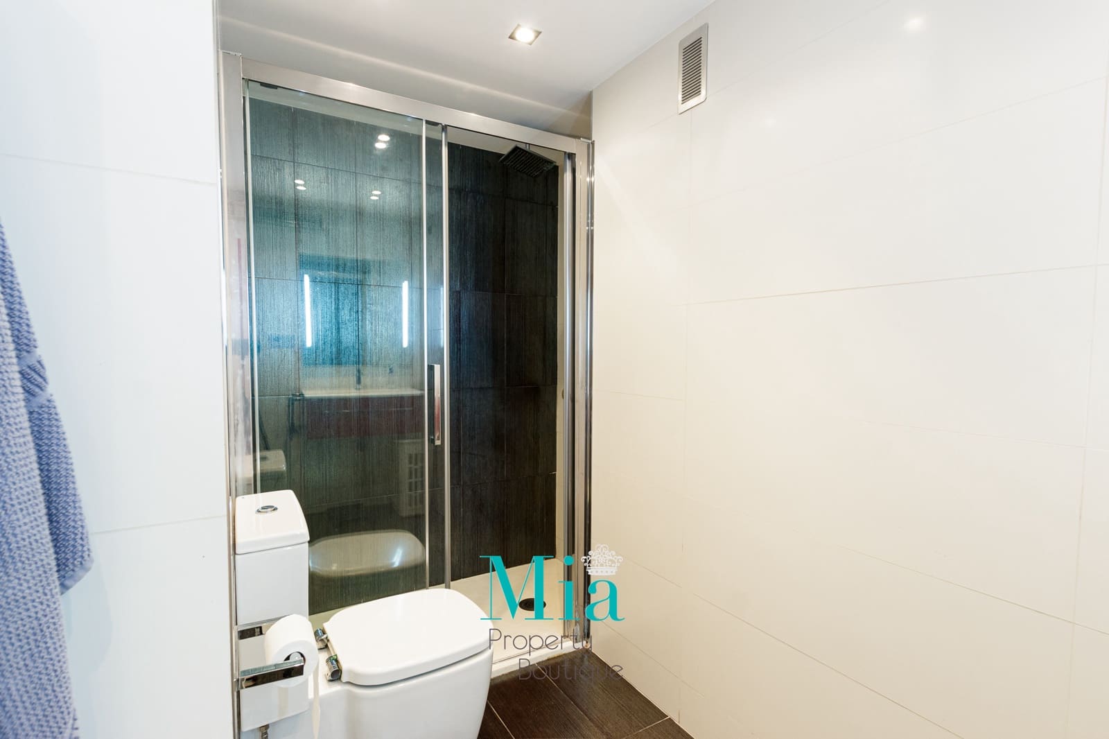 3 slaapkamer Appartement te huur in Playa de Muchavista met zwembad - € 1.800 (Ref: 7993430)