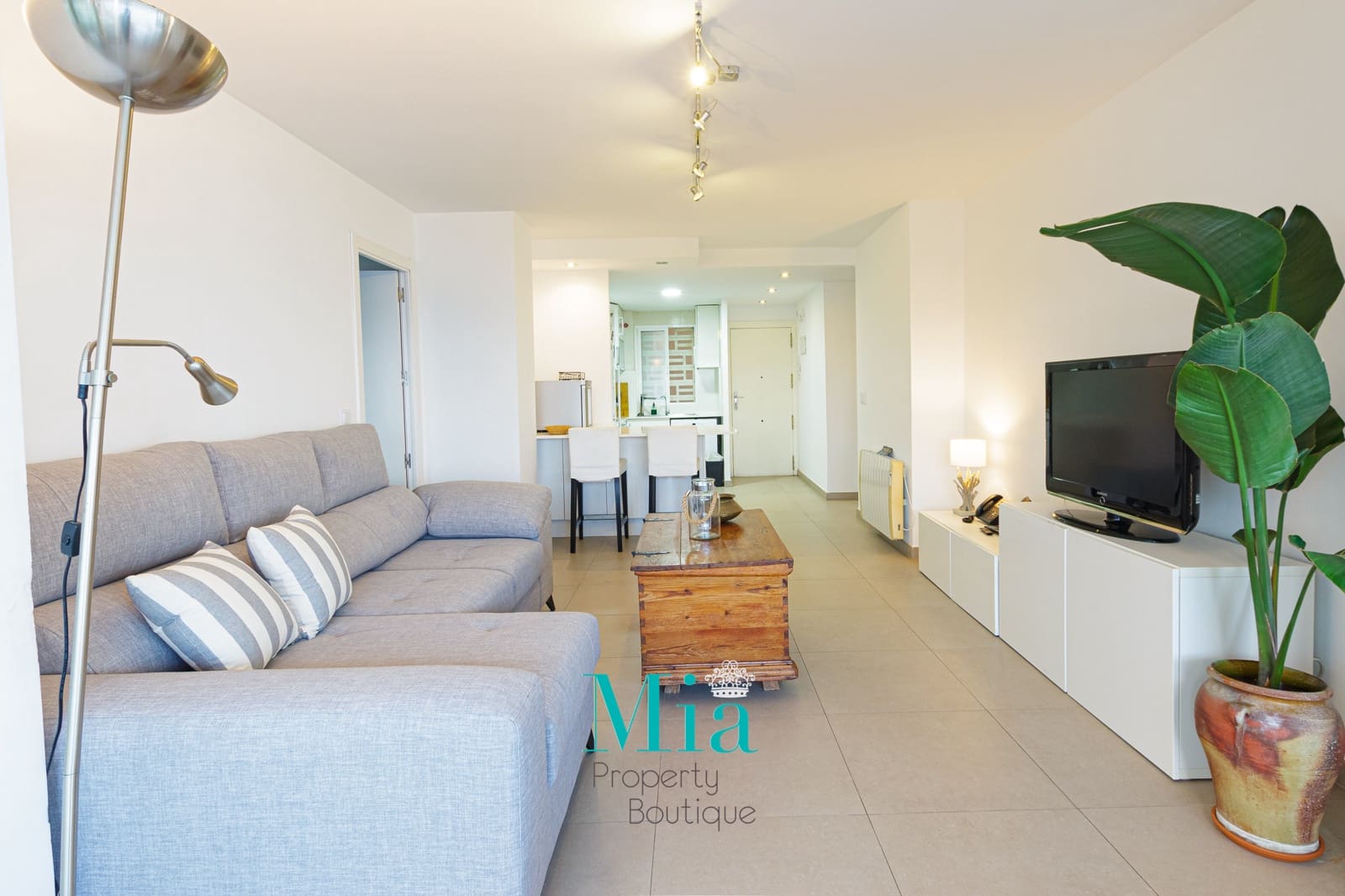 3 slaapkamer Appartement te huur in Playa de Muchavista met zwembad - € 1.800 (Ref: 7993430)