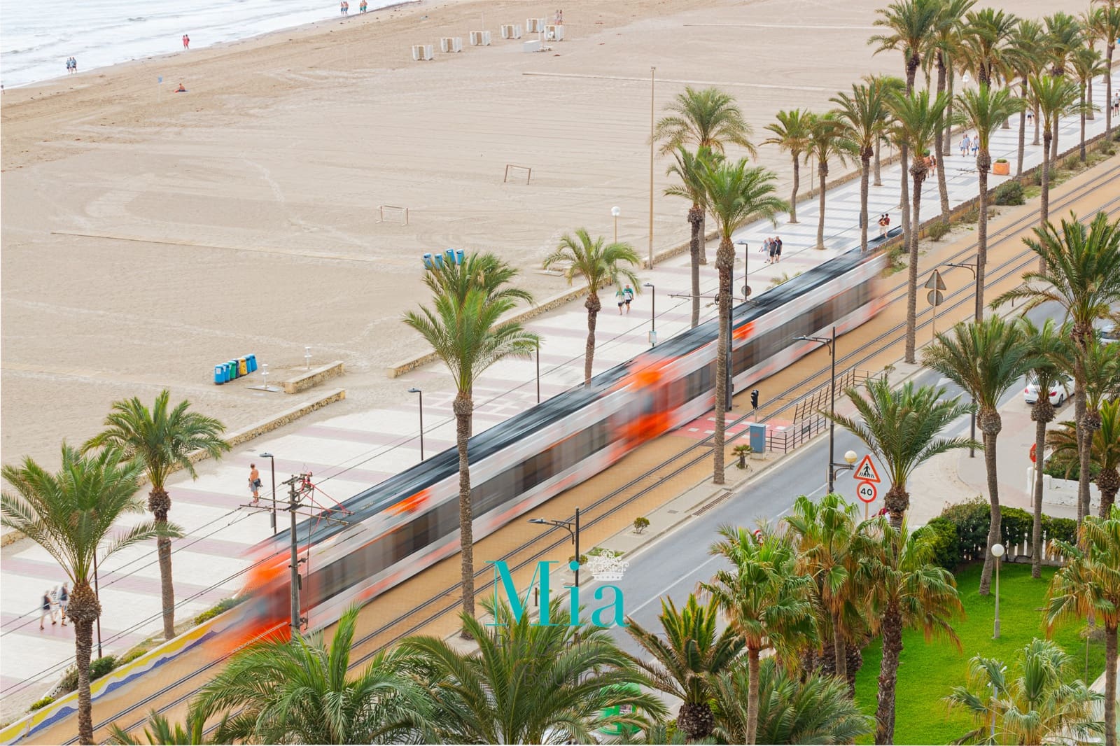 3 slaapkamer Appartement te huur in Playa de Muchavista met zwembad - € 1.800 (Ref: 7993430)