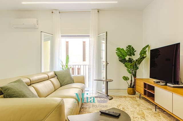 3 bedroom Apartment for rent in Barrio del Centro, Alicante / Alacant city - € 2,000 (Ref: 8769184)