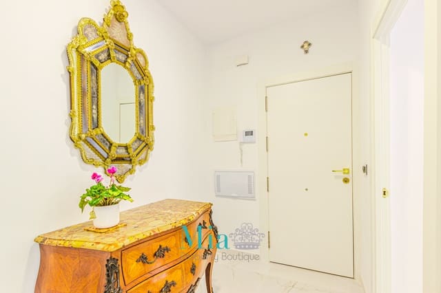 3 bedroom Apartment for rent in Barrio del Centro, Alicante / Alacant city - € 2,000 (Ref: 8769184)