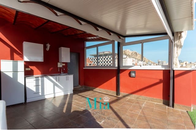 2 soveværelse Strandlejlighed til leje i Casco Antiguo - Sant Cruz - Ayuntamiento, Alicante by - € 1.200 (Ref: 8787836)