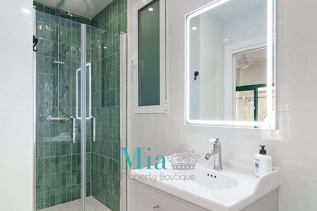 Lägenhet till salu i Casco Antiguo - Sant Cruz - Ayuntamiento, Alicante stad - 180 000 € (Ref: 8810551)