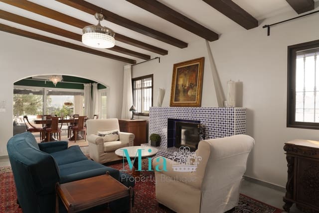 3 bedroom Villa for holiday rental in Busot with pool garage - € 1,300 (Ref: 8861449)