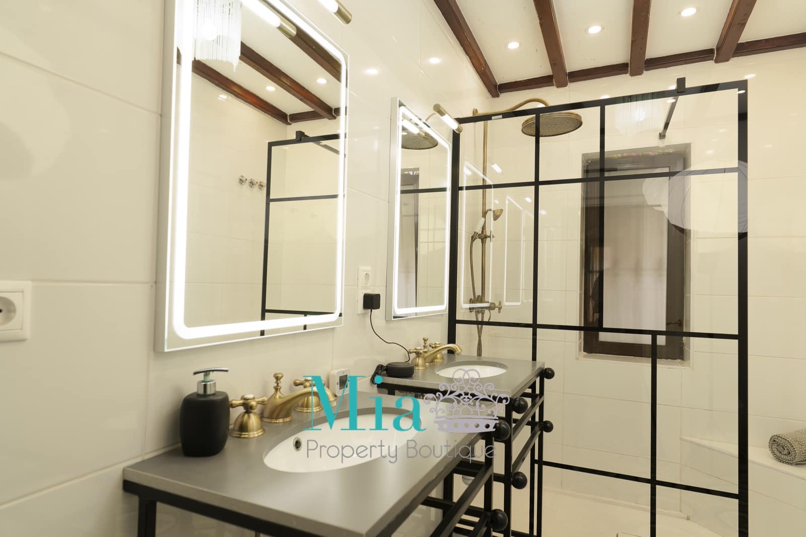 3 sovrum Villa för semesterbostäder i Busot med pool garage - 1 300 € (Ref: 8861449)