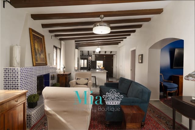 3 bedroom Villa for holiday rental in Busot with pool garage - € 1,300 (Ref: 8861449)