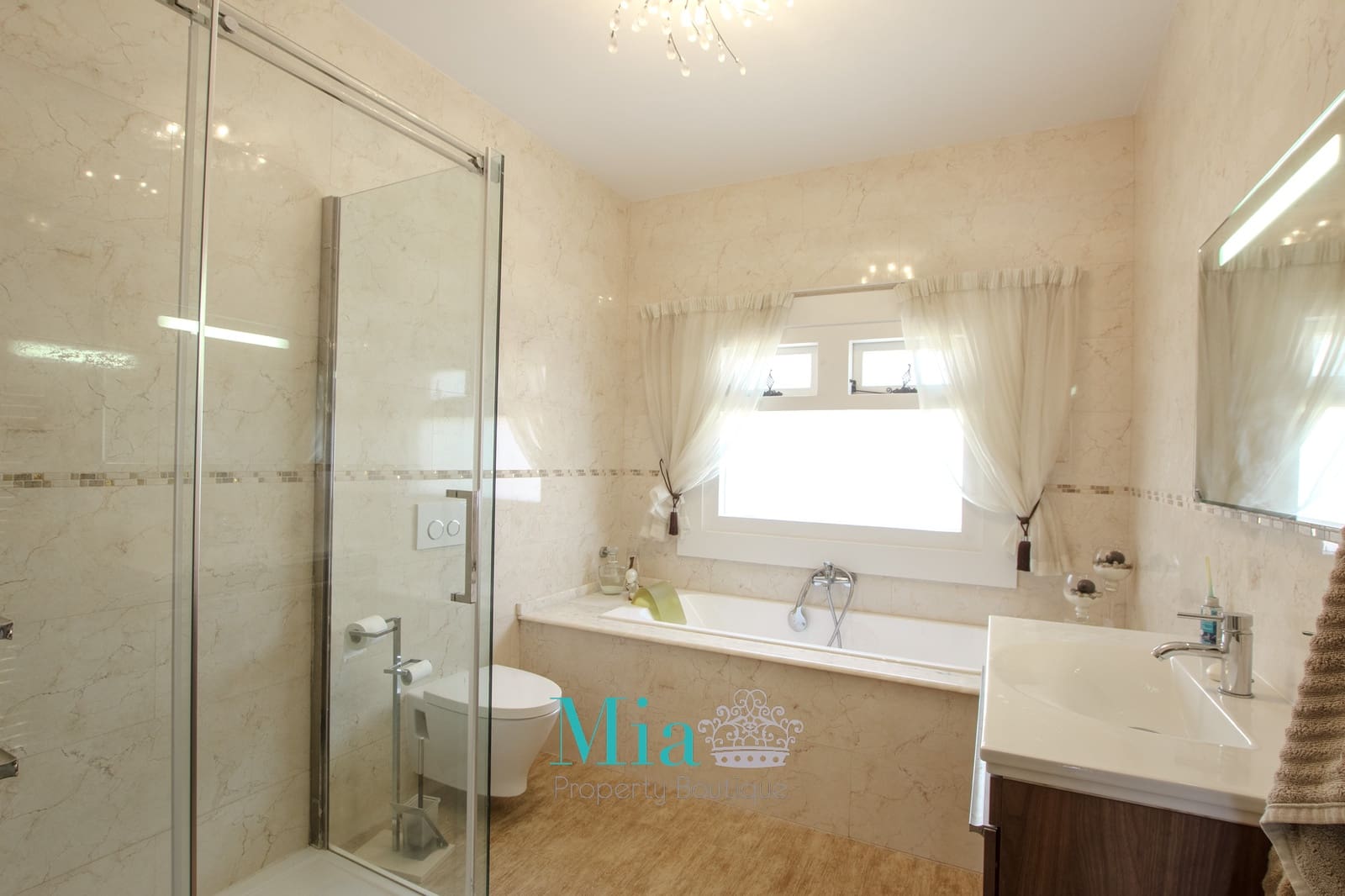 3 sovrum Villa till salu i Busot med pool - 720 000 € (Ref: 8926131)