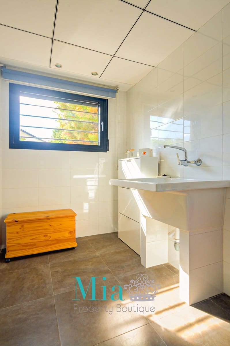 5 slaapkamer Villa te koop in Alicante stad - € 1.199.000 (Ref: 8997339)