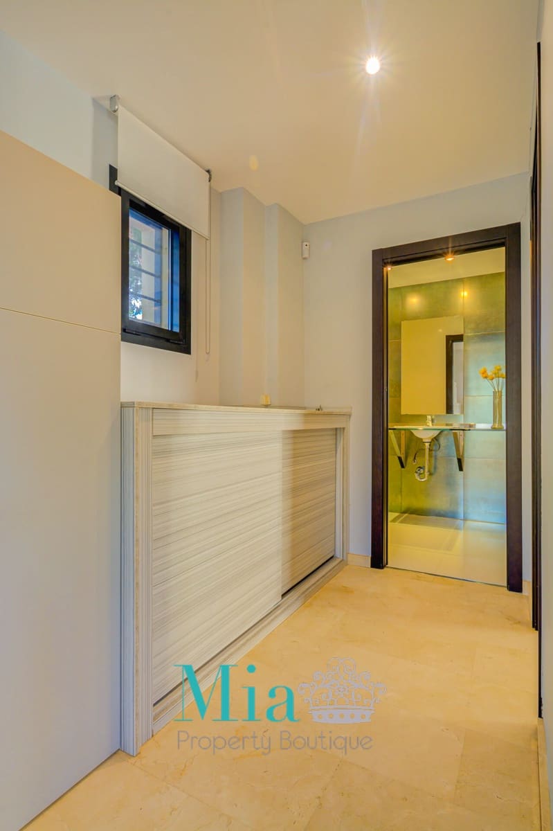 5 slaapkamer Villa te koop in Alicante stad - € 1.199.000 (Ref: 8997339)