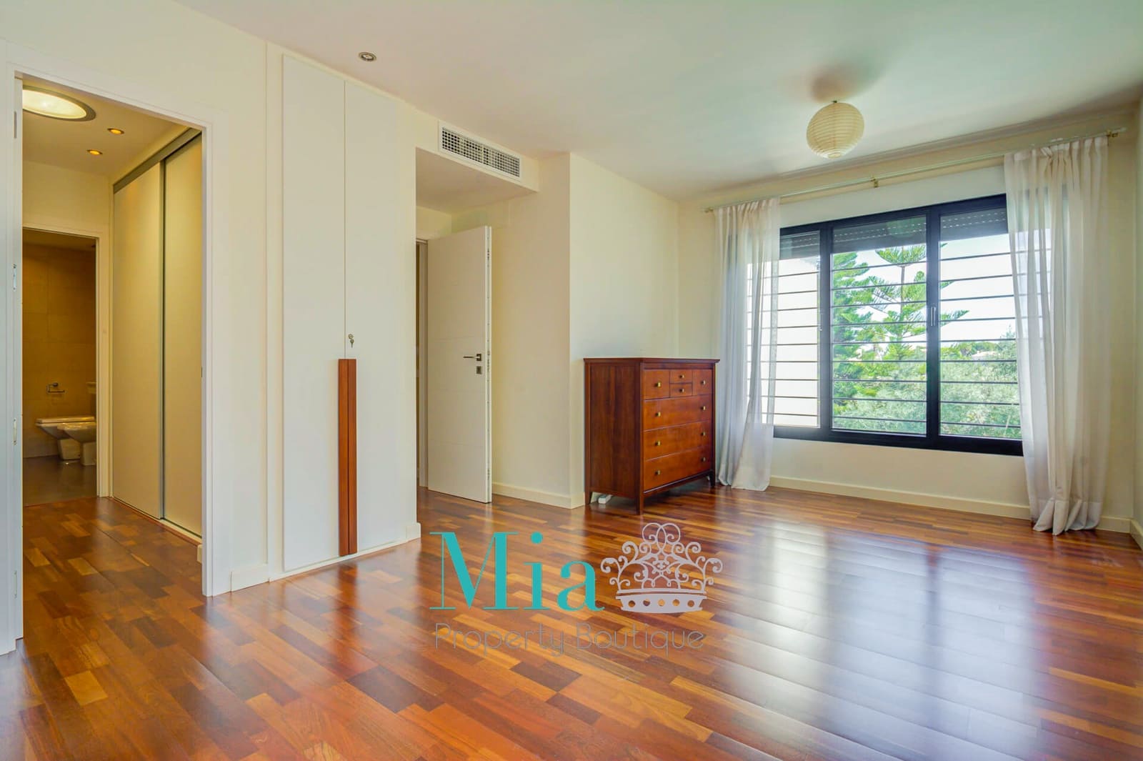 5 slaapkamer Villa te koop in Alicante stad - € 1.199.000 (Ref: 8997339)