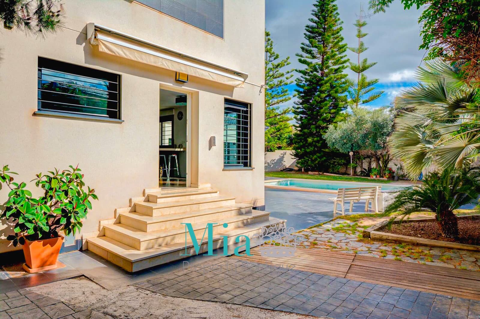 5 slaapkamer Villa te koop in Alicante stad - € 1.199.000 (Ref: 8997339)