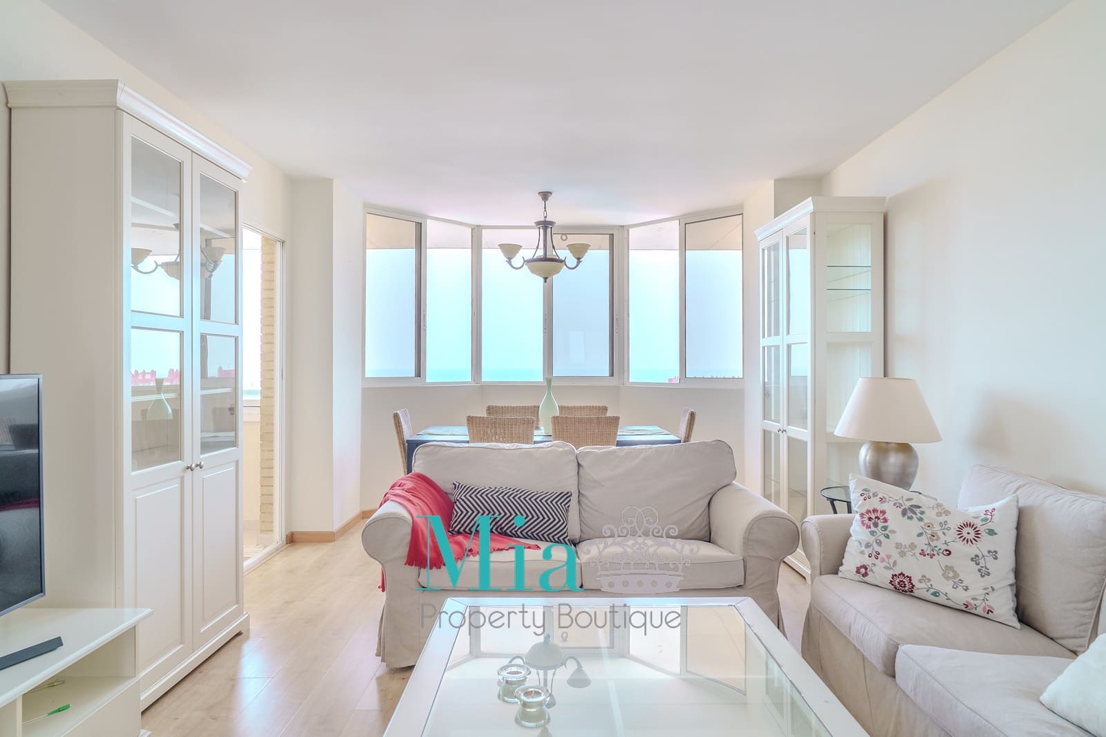 4 sypialnia Apartament na sprzedaż w Miasto Alicante / Alacant z basenem garażem - 359 000 € (Ref: 9072303)