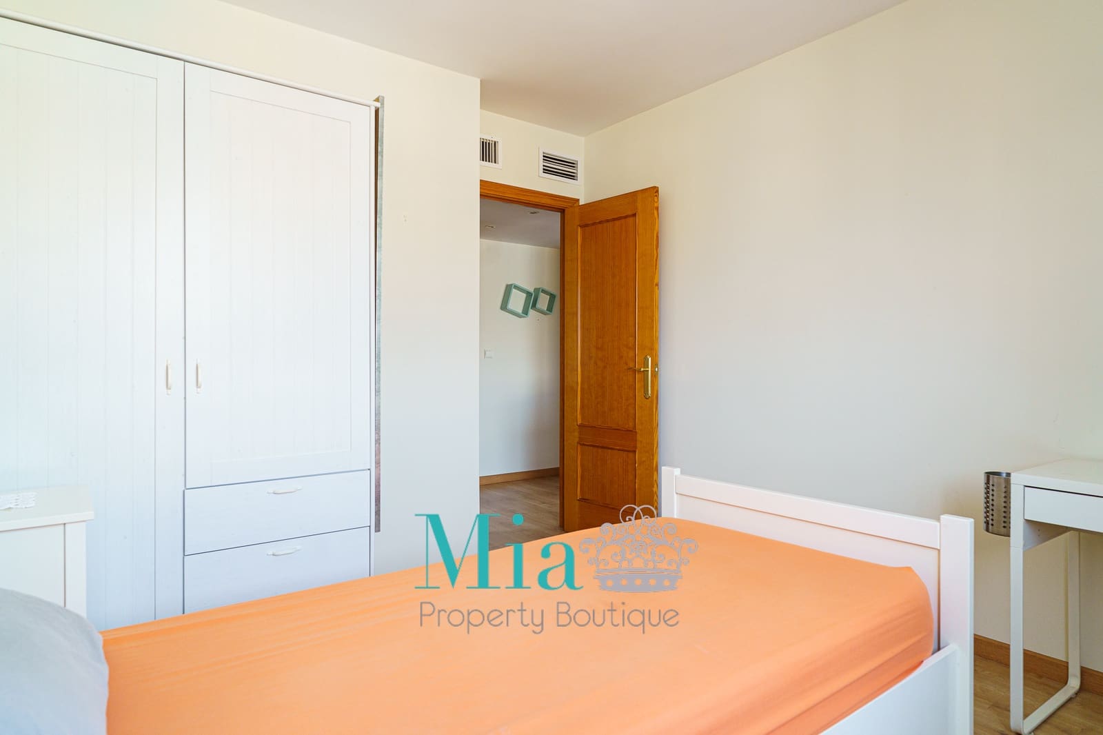 4 sypialnia Apartament na sprzedaż w Miasto Alicante / Alacant z basenem garażem - 359 000 € (Ref: 9072303)