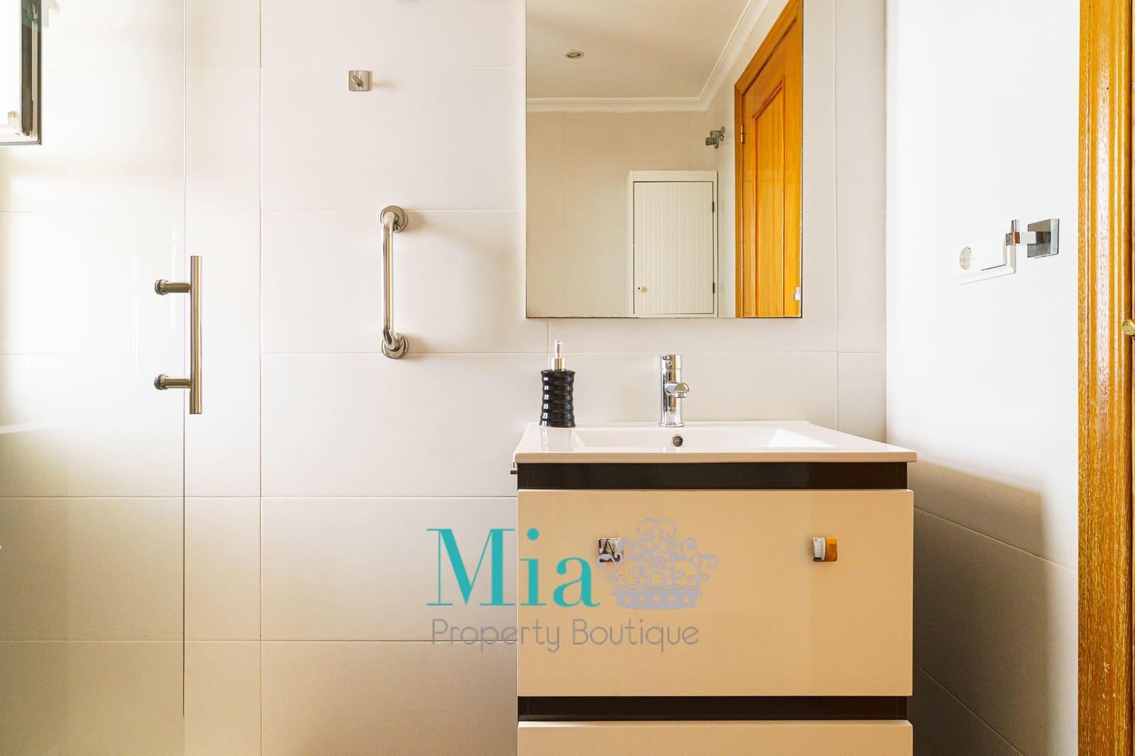 4 sypialnia Apartament na sprzedaż w Miasto Alicante / Alacant z basenem garażem - 359 000 € (Ref: 9072303)