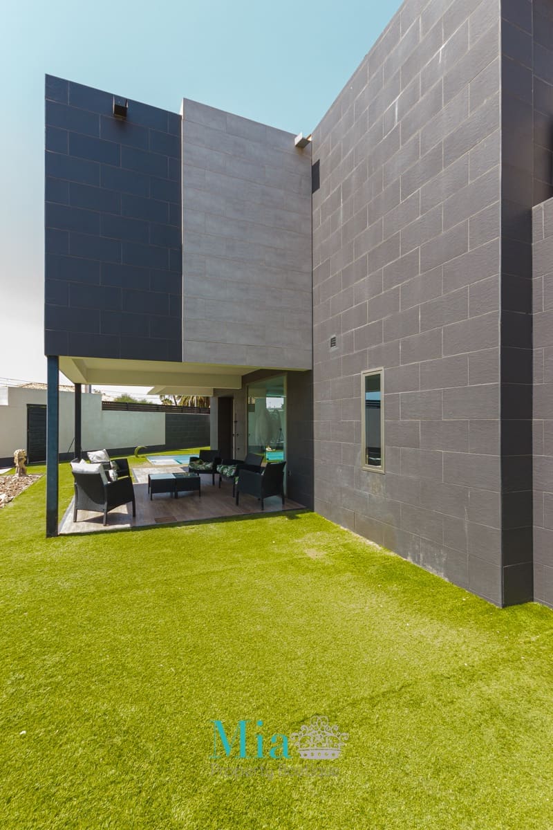 3 soveværelse Villa til leje i San Juan de Alicante / Sant Joan d'Alacant med swimmingpool garage - € 3.500 (Ref: 9137494)