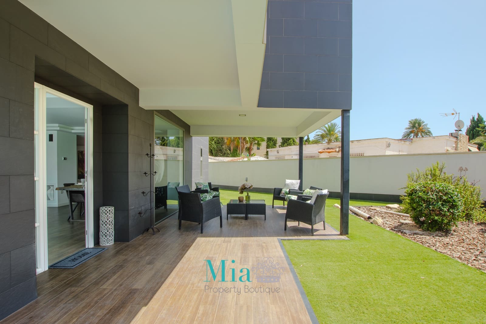 3 soveværelse Villa til leje i San Juan de Alicante / Sant Joan d'Alacant med swimmingpool garage - € 3.500 (Ref: 9137494)