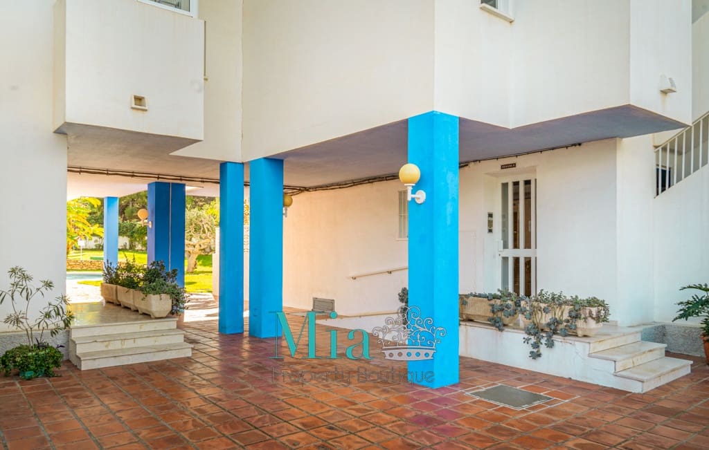 1 slaapkamer Appartement te huur in La Villajoyosa / Vila Joiosa met zwembad - € 1.000 (Ref: 9189809)