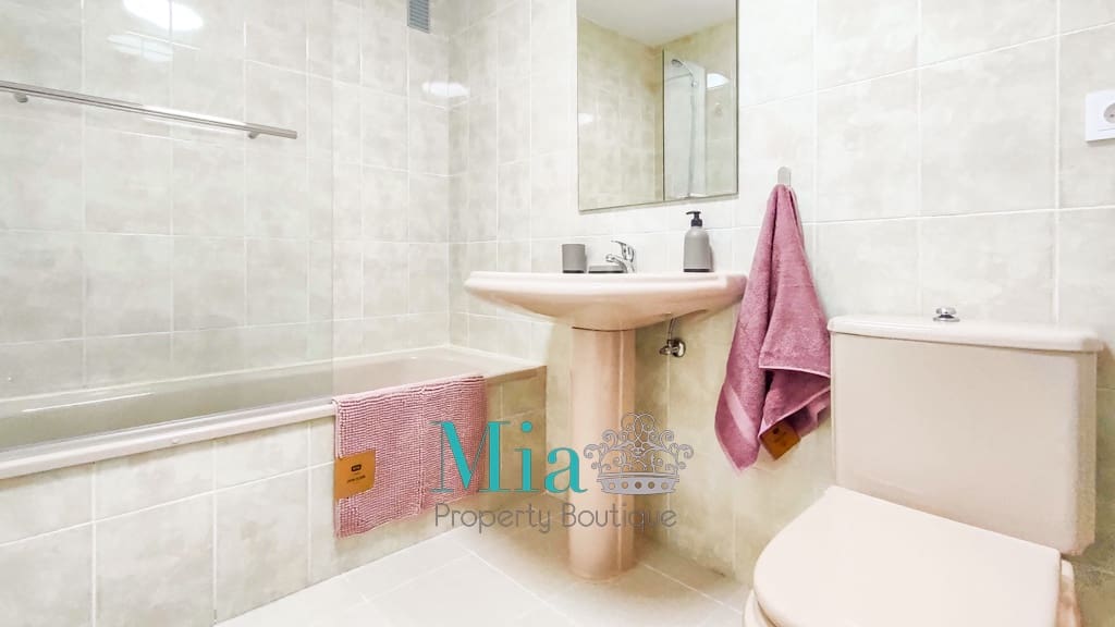 1 slaapkamer Appartement te huur in La Villajoyosa / Vila Joiosa met zwembad - € 1.000 (Ref: 9189809)