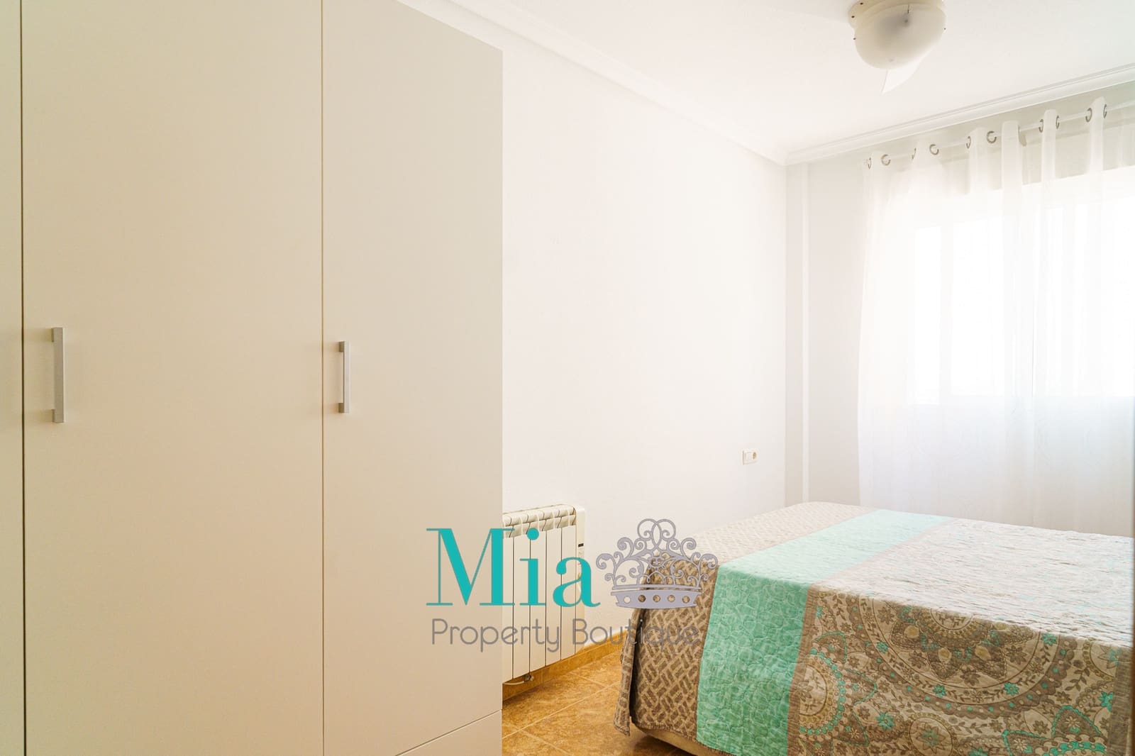 Appartement de 2 chambres à louer à Arenales del Sol - 800 € (Ref: 9189844)