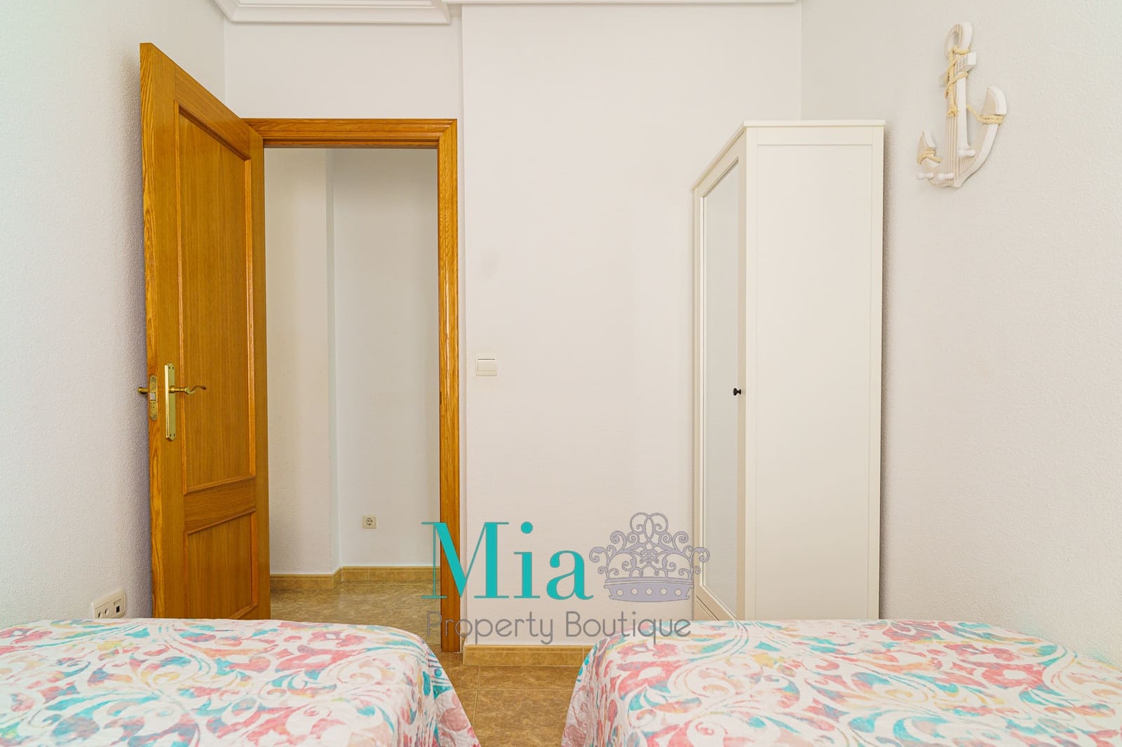 Appartement de 2 chambres à louer à Arenales del Sol - 800 € (Ref: 9189844)