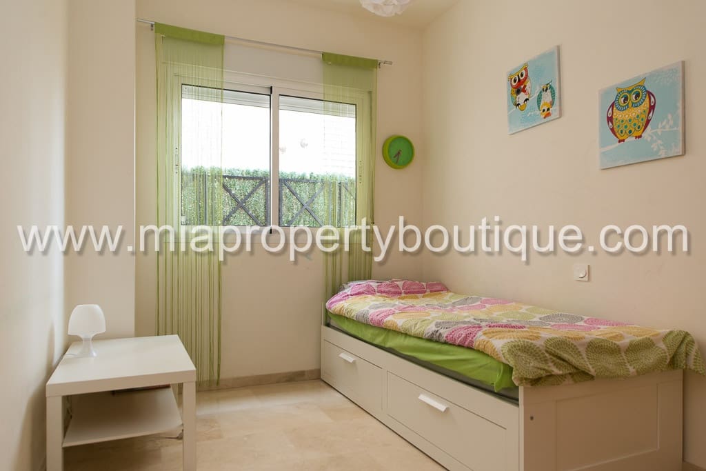 3 sovrum Lägenhet till salu i Alicante stad med pool garage - 339 000 € (Ref: 9215735)