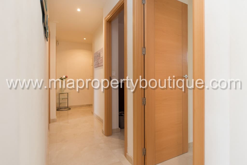 3 sovrum Lägenhet till salu i Alicante stad med pool garage - 339 000 € (Ref: 9215735)