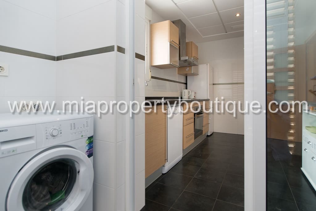 3 sovrum Lägenhet till salu i Alicante stad med pool garage - 339 000 € (Ref: 9215735)