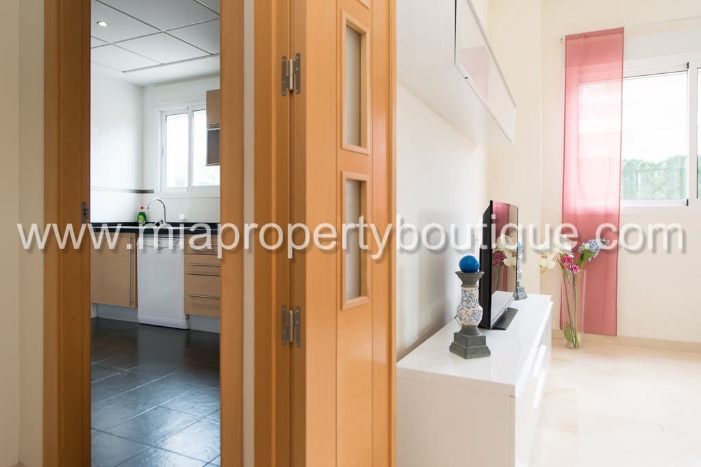 3 sovrum Lägenhet till salu i Alicante stad med pool garage - 339 000 € (Ref: 9215735)