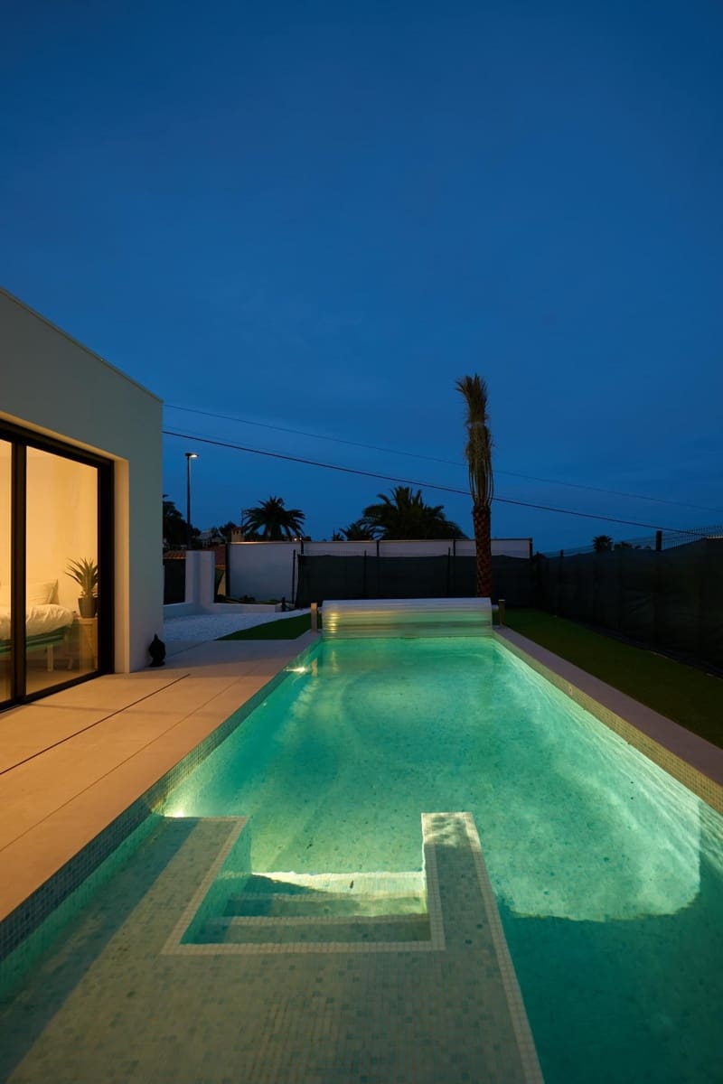 3 bedroom Villa for sale in Alfaz del Pi / L'Alfas del Pi with pool garage - € 814,000 (Ref: 8567548)