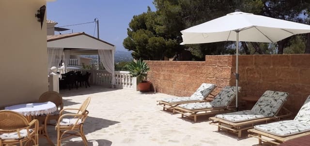 3 soveværelse Villa til salg i Albir, Alfaz del Pi / L'Alfàs del Pi med swimmingpool - € 795.000 (Ref: 8567549)