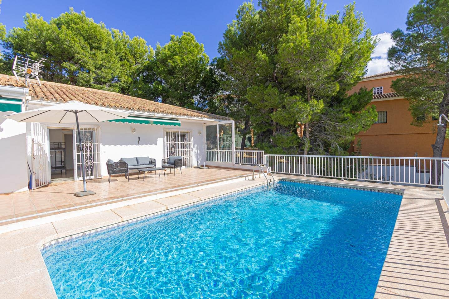 Chalet de 5 habitaciones en Altea la Vella en venta con piscina garaje - 645.000 € (Ref: 8568703)